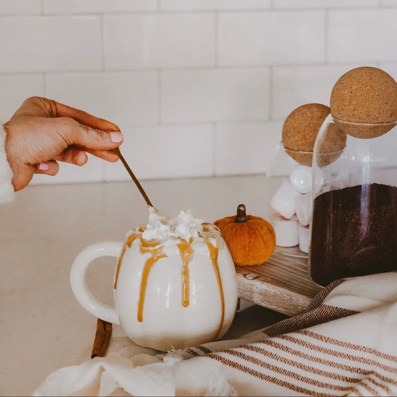 Cream Pumpkin Mug