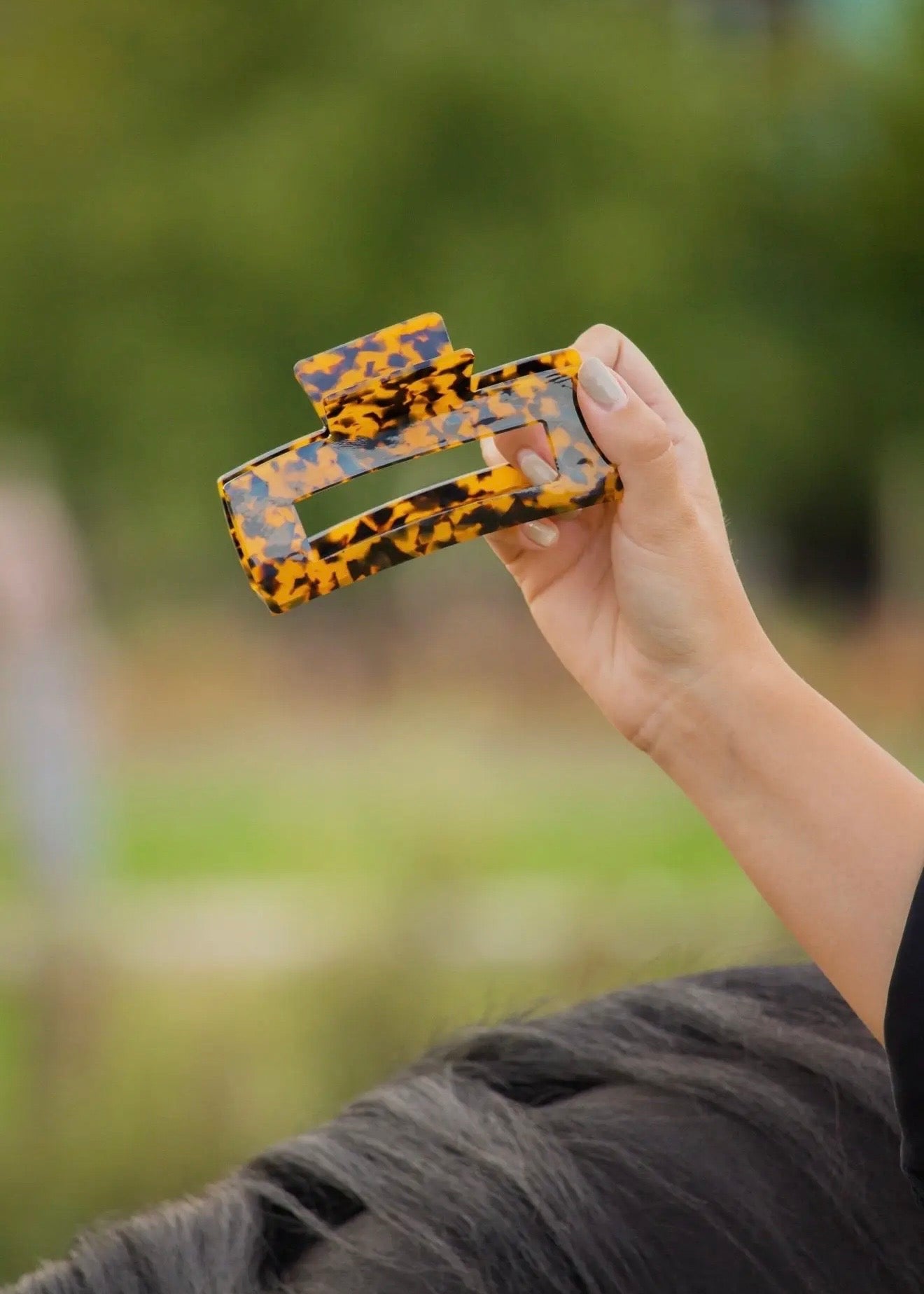 XL Claw Clip | Dark Tortoise