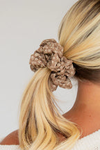 ✨PREORDER | ETA 2 WEEKS✨ Jumbo Scrunchie | Neutral Floral